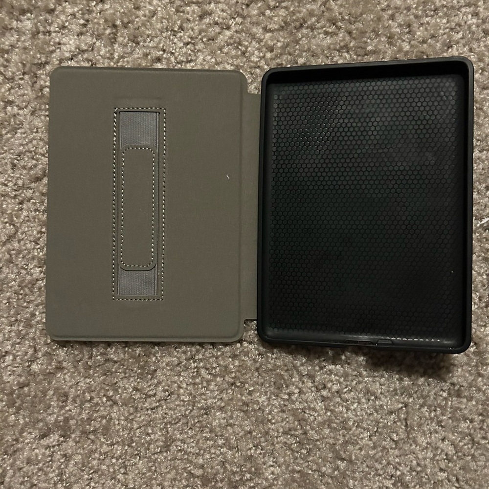 Sprinkles Kindle Paperwhite 11th Generation Case - Picture 4 of 4